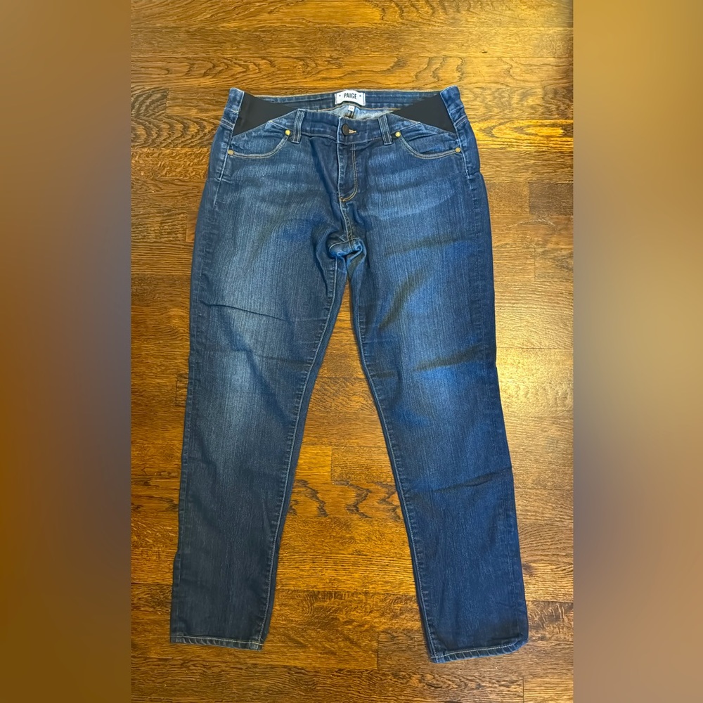 Paige maternity jeans panel style excellent condition. Perfect for baby bump